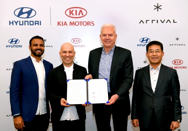 Hyundai and Kia Make Strategic Investment in Arrival signing ceremony 2